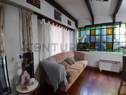 CASA  5 AMBIENTES EN UBICACION PRIVILEGIADA DE JOSE MARMOL