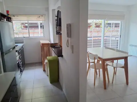 Departamento 3 ambientes con 2 baños