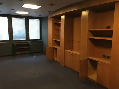 Oficina en Venta con 2 cocheras