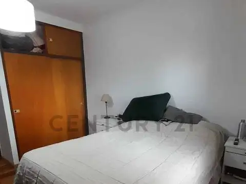 22 35 Y 36 100, Piso 0