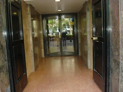 Oficina en Alquiler en Monserrat, $ 600.000