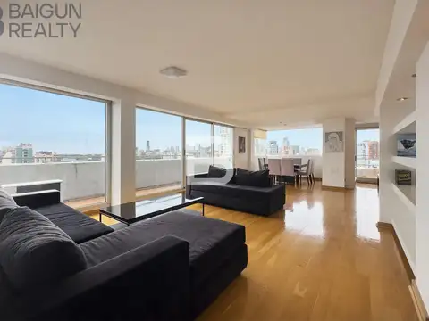 Venta Piso de 4 ambientes con dependencia y dos cocheras en Palermo