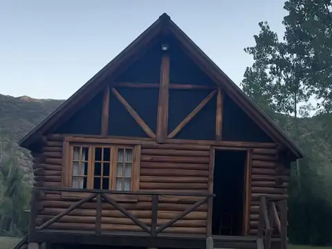 Hermosa cabaña de tronco en Las Vegas-Potrerillos