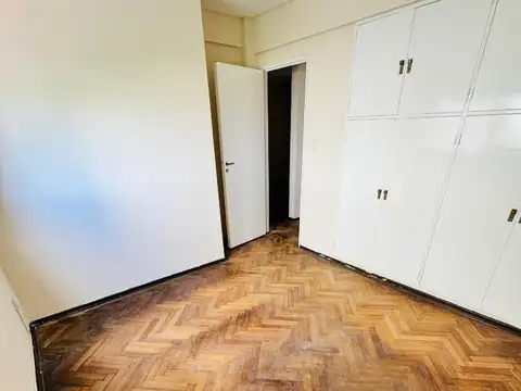 Dpto 3amb c/espacio guarda coche (Villa Devoto)