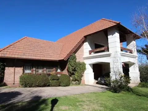 Casa en Alquiler de 4 dormitorios