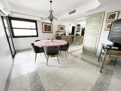Departamento 6 ambientes con 3 baños