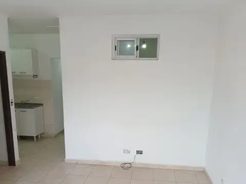 DEPARTAMENTO EN ALQUILER EN JOSE C PAZ