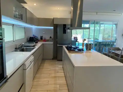 Casa en Venta al Noroeste