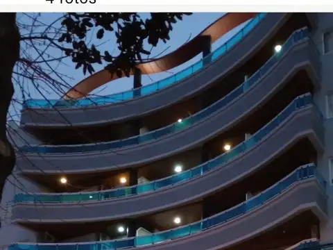 SANTOS LUGARES- DEPARTAMENTO DE 2 AMBIENTES CON BALCÓN AL FRENTE CON COCHERA.