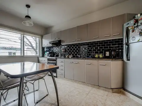 Depto Tipo Casa en Venta con 1 cocheras
