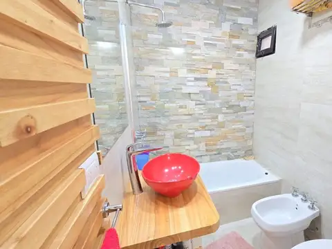 CASA VENTA EN BARRIO JAGUEL DE SANTA TERESITA