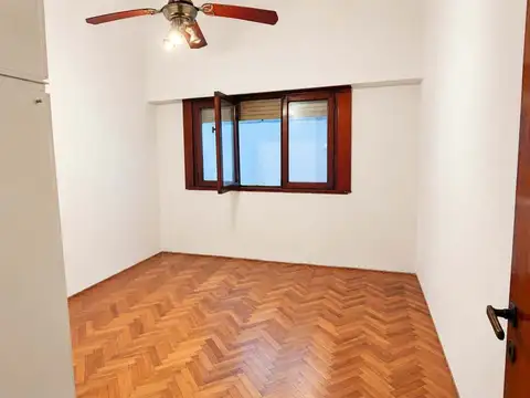 DEPARTAMENTO 2 AMBIENTES C/ PATIO EN ALMAGRO