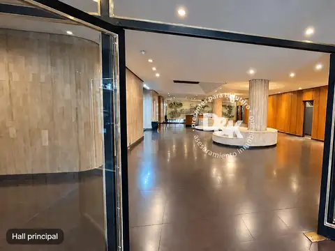 Departamento en alquiler de 3 dormitorios, dependencia y cochera en Barrio Norte