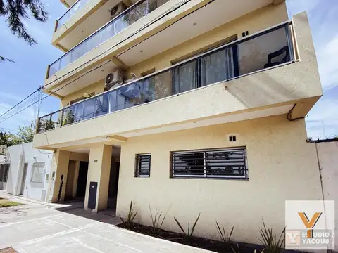 Depto Tipo Casa en Venta de 2 ambientes