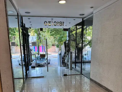 Av. Comodoro Rivadavia 1800