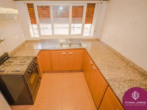 Casa 4 ambientes con 1 baño