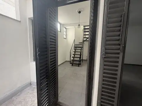 Depto Tipo Casa en Alquiler de 2 dormitorios