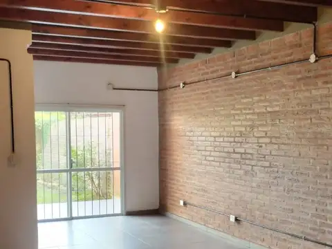 Casa en Alquiler al Este