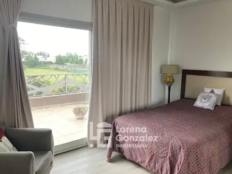 Casa en Alquiler Temporal con 4 cocheras