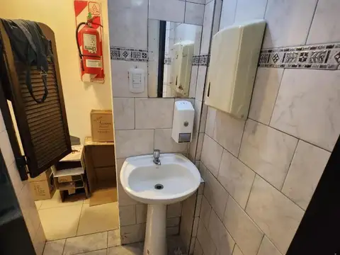 Local en Venta en Monserrat, USD 95.000