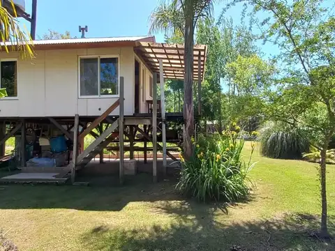 Casa 2 ambientes con 1 baño