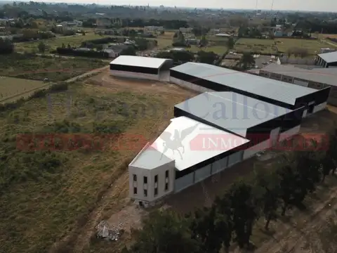 EXCELENTE NAVE INDUSTRIAL DE 3.600M²  A ESTRENAR EN MERCEDES