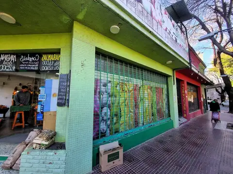 Local en Venta 60 años