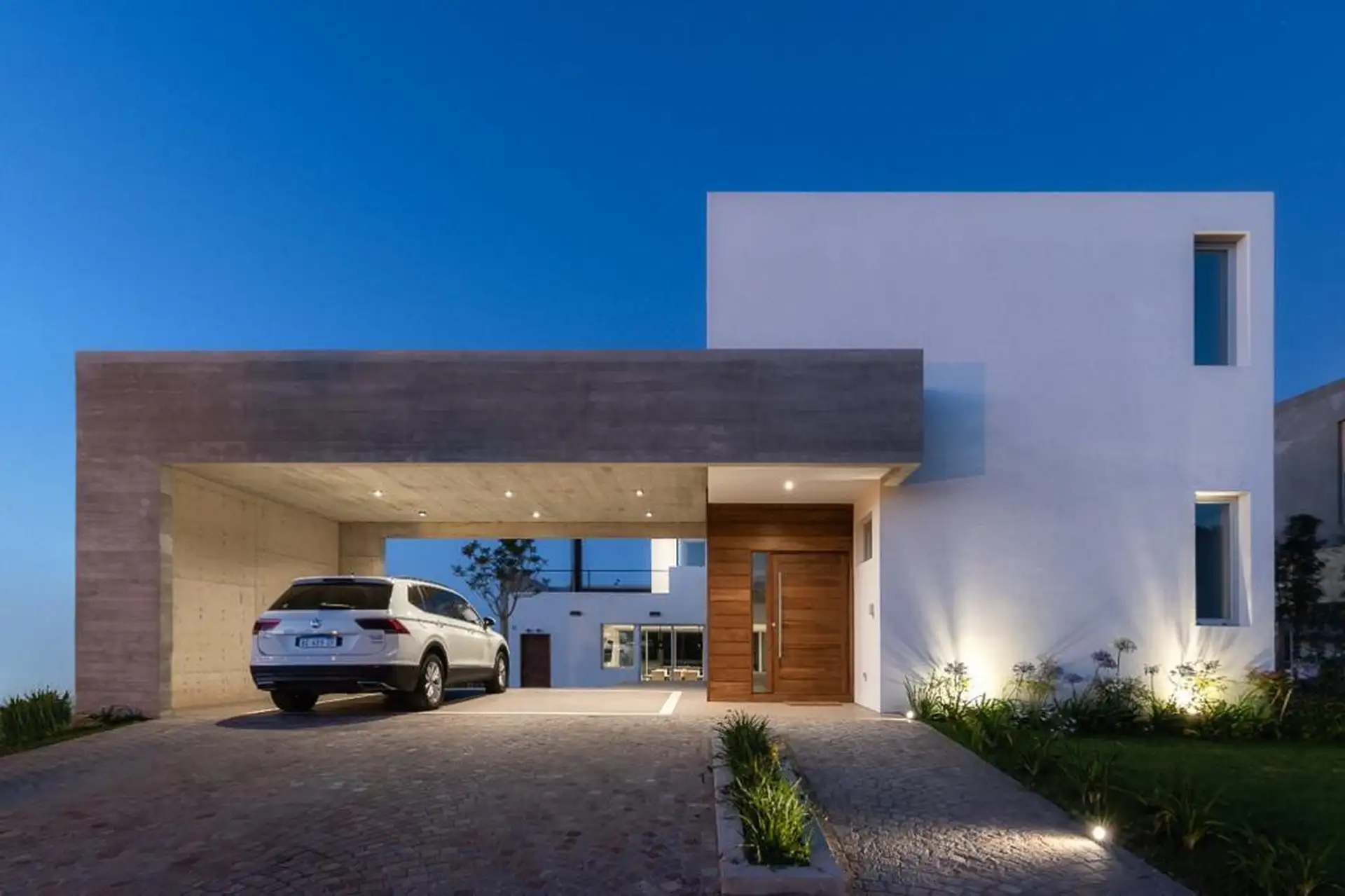 Casa en Arenas del Sur de seis ambientes con piscina