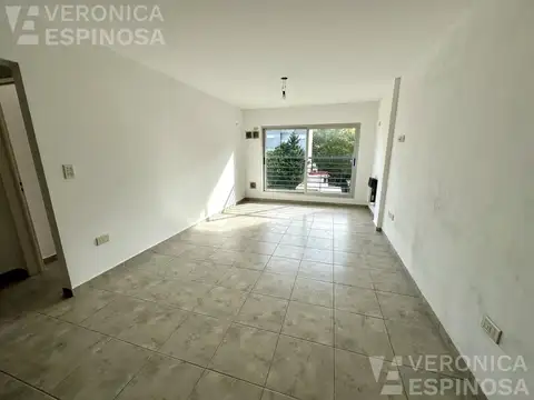 Departamento de dos ambientes, en venta, Moron.