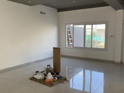Casa en Alquiler en Bario Cerrado Buenos Aires Village