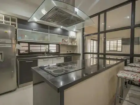 Casa en venta en Banfield