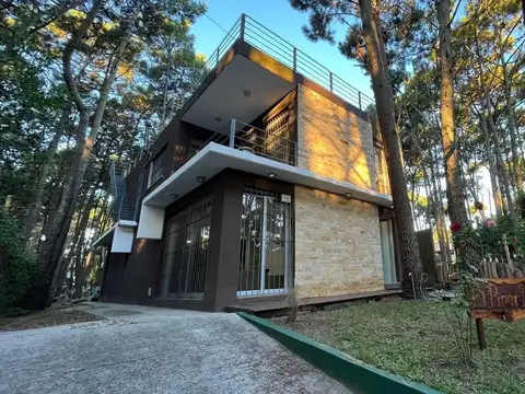 Casa 4 ambientes en venta y alquiler temporario Mar Azul