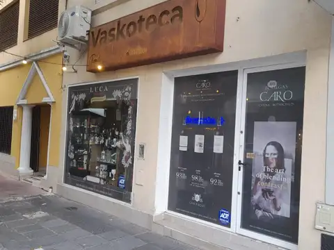 Hermoso local 150 m2 lote propio en 3 plantas