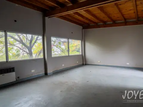 Hermoso local 150 m2 lote propio en 3 plantas