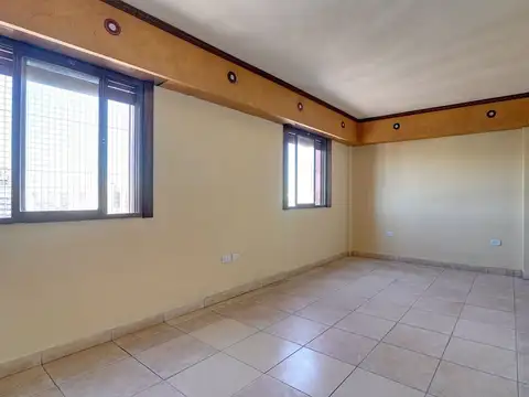 Avenida Teniente General Donato Álvarez 1400