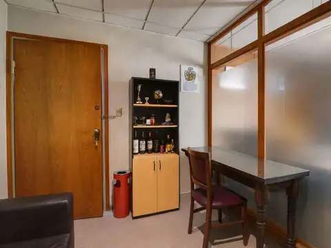 Oficina en Venta 64 años