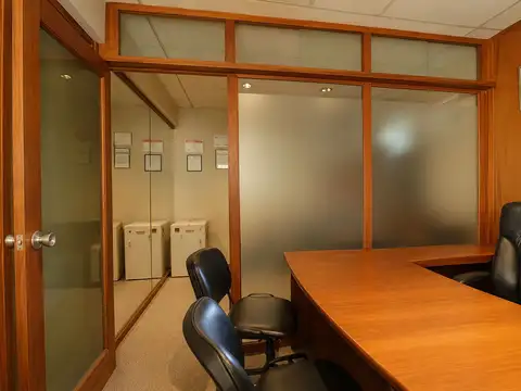 Oficina en Venta 64 años