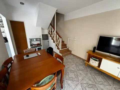 Depto Tipo Casa en Venta de 2 dormitorios