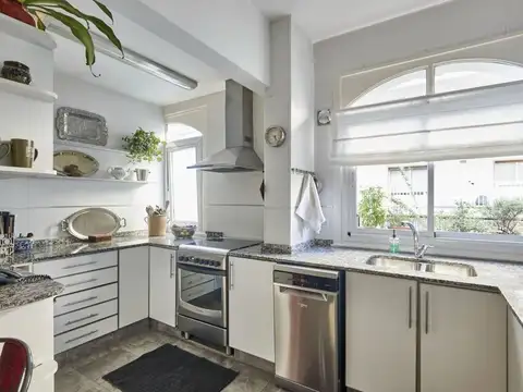 Departamento 4 ambientes con 2 baños