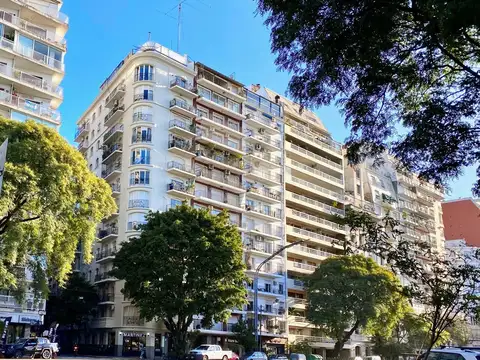 VENTA LAS CAÑITAS AV.LIBERTADOR 4 AMB RECICLADO-FRENTE
