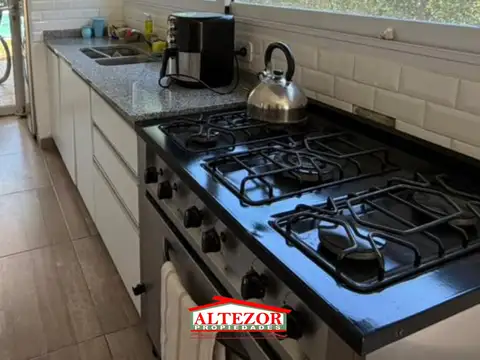 Casa en venta en Pilar