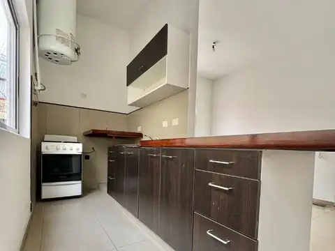 Depto Tipo Casa en Alquiler de 2 dormitorios