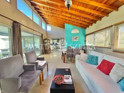 Casa en Venta en Los Puentes, USD 270.000