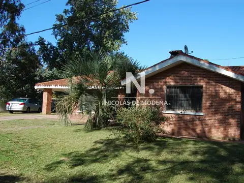 Venta Casa en La Barra de 3 dormitorios con parrillero 