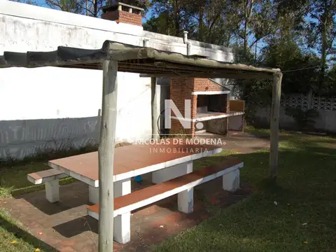 Venta Casa en La Barra de 3 dormitorios con parrillero