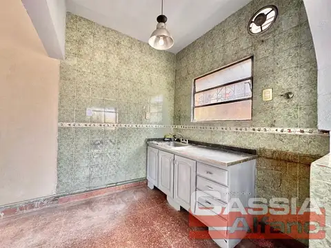 Casa en Alquiler con 1 cochera