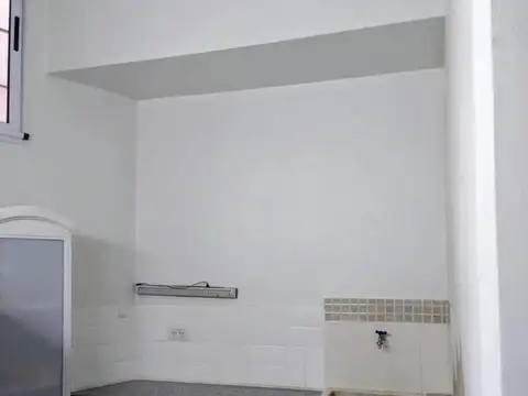 Local Comercial en alquiler - 2 Ambientes 1 Baño - La Plata