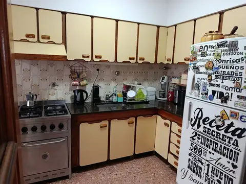 Cerrito 2600