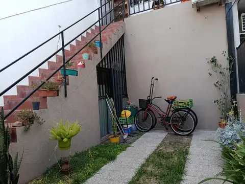 Cerrito 2600