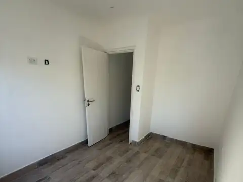 Depto Tipo Casa 2 ambientes con 1 baño